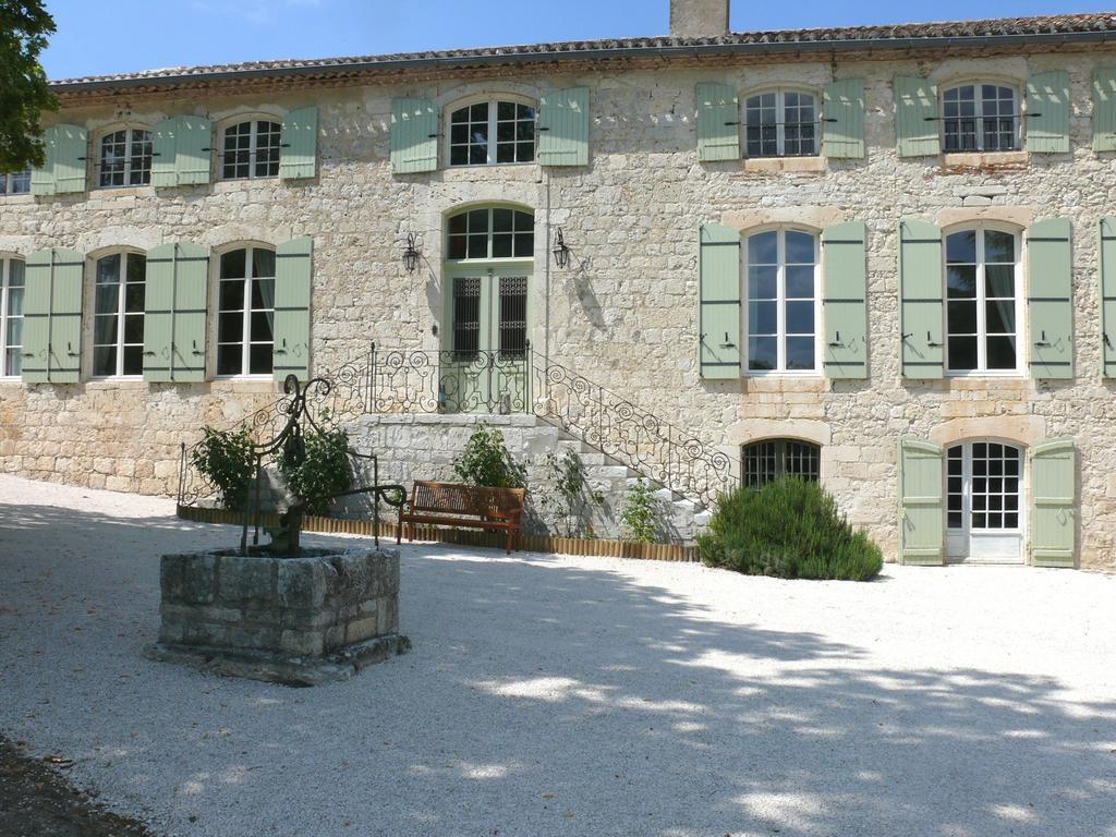 Bed and Breakfast Domaine De Lamassas Hautefage-la-Tour Exterior foto